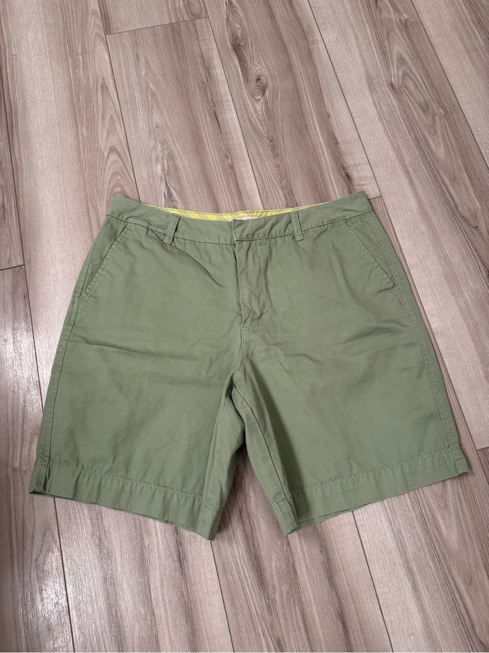 Faded Glory Olive Green Women's Bermuda Shorts - 16W